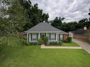 712 Burlington Cir, Broussard, LA 70518