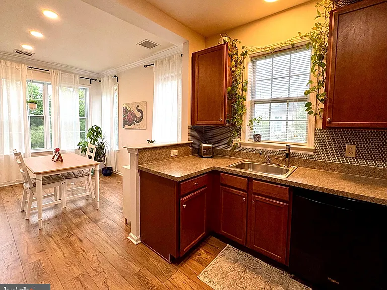 138 Timberlake Dr — Photo 10