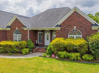 1000 Creekwalk Dr, Stanley, NC 28164