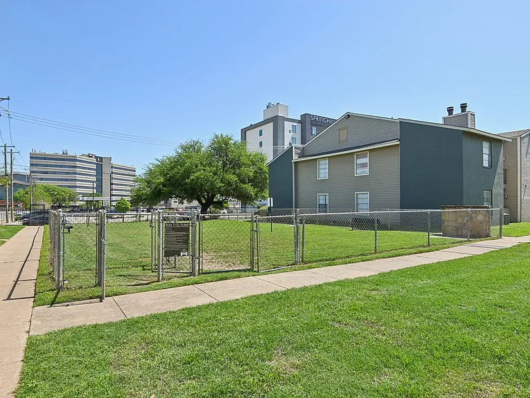 Abbey Glenn Apartments — Photo 24