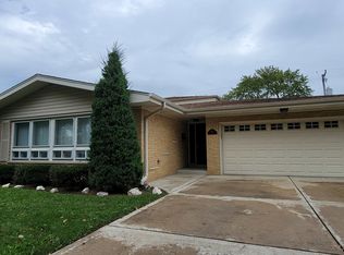 241 Poppy Ln, Bensenville, IL 60106