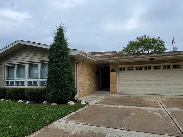 241 Poppy Ln, Bensenville, IL 60106