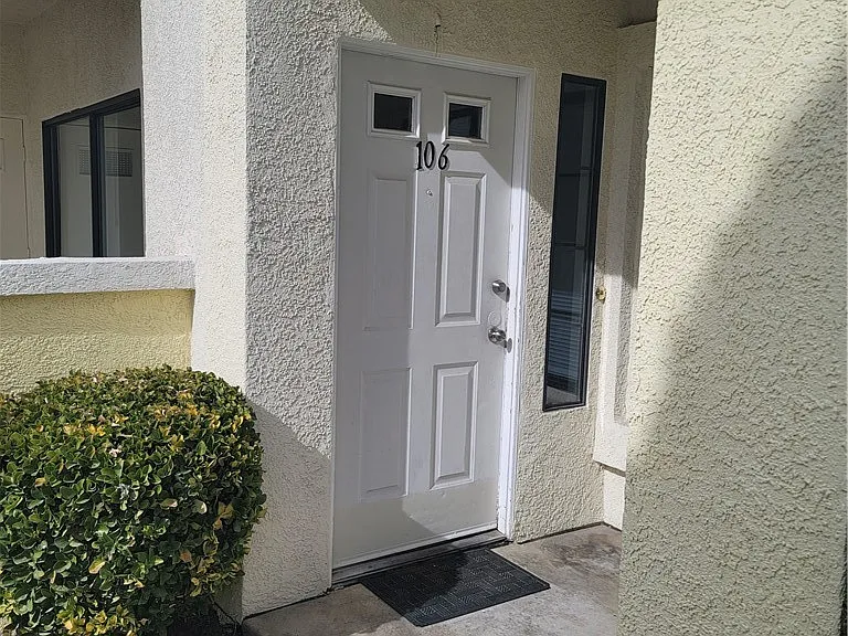 4865 S Torrey Pines Dr #106 — Photo 4