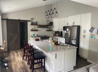 504 Madison St, Pickrell, NE 68422