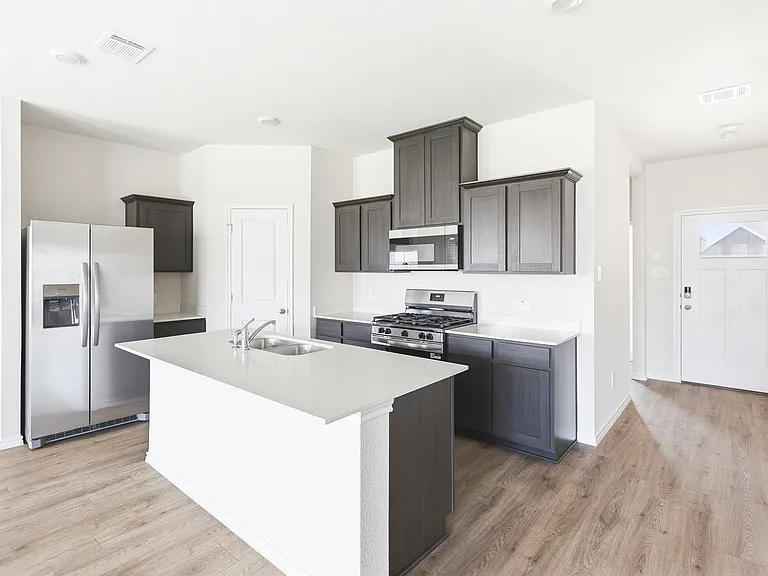 744 Orchid Way — Photo 3