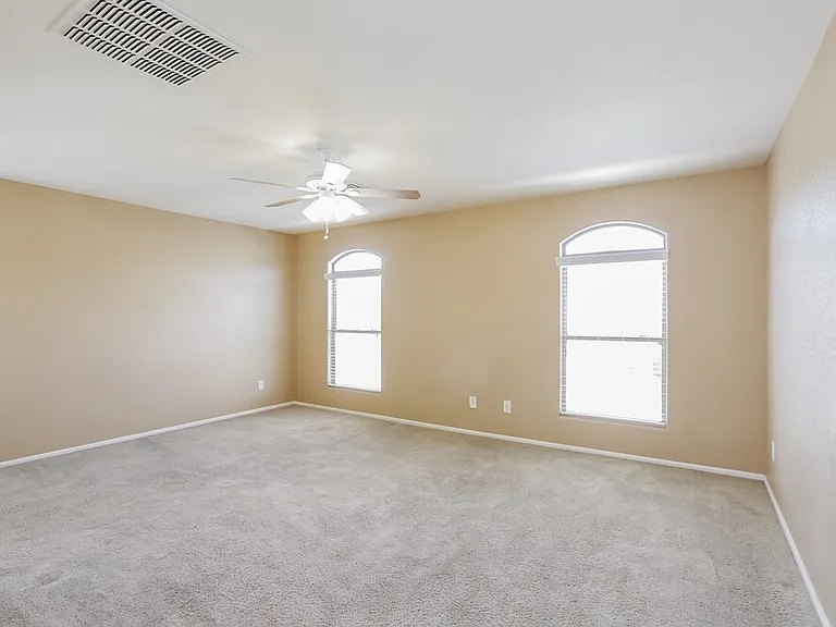 2343 W Running Deer Trl — Photo 10