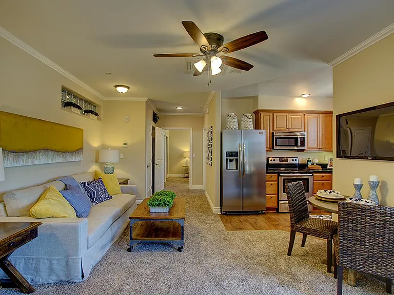 240-260 S Rancho Santa Fe Rd #301 — Photo 7