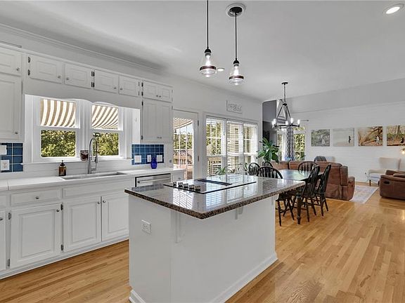 4th image of 4745 Aldbury Ln