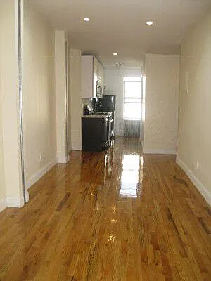 Rented by Tower Brokerage | media 25