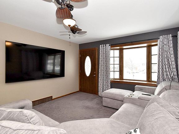 4th image of 417 N Elmwood Ave