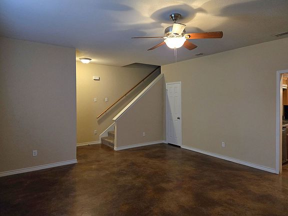 3rd image of 115 Bentwood Dr