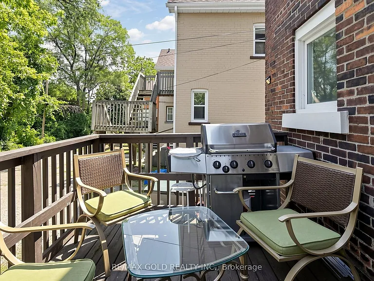 746 King St W — Photo 43