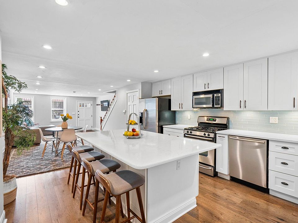 1st image of 331 Varick St #1
