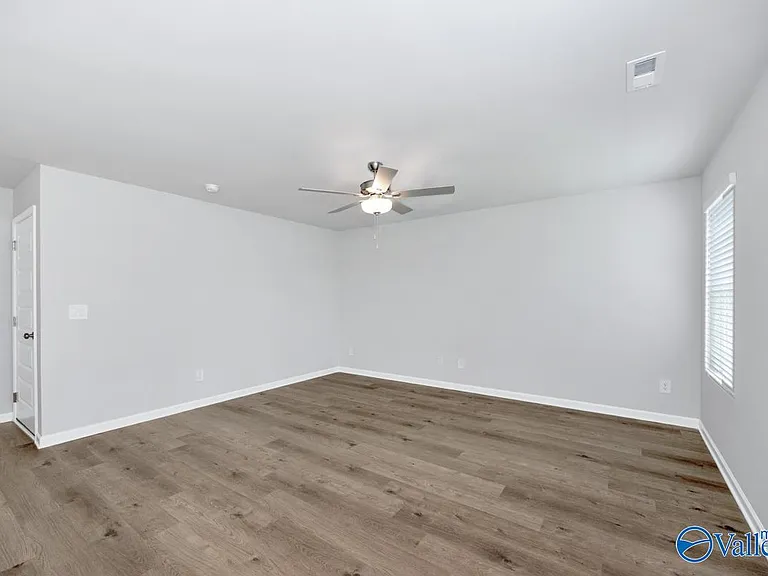 4121 Hudson Ct — Photo 8
