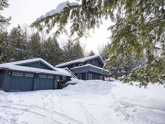 2nd image of 528 Pinnacle Rd