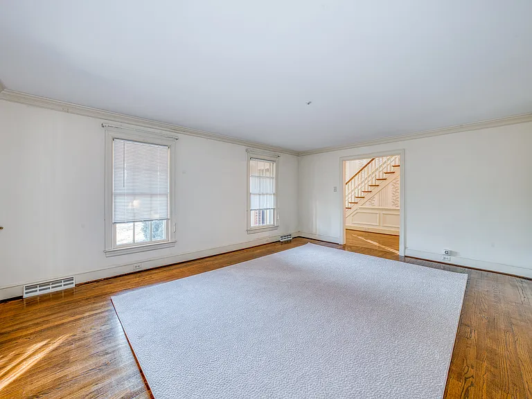9720 Burnett Dr — Photo 27