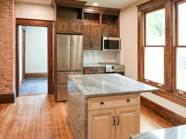 204 E Oakland Ave, Columbus, OH 43201