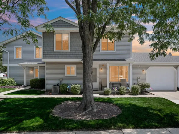 2442 Brunswick Cir #4-D, Woodridge, IL 60517