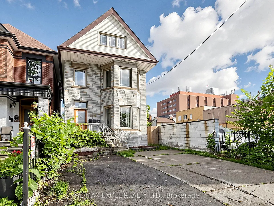 259 Victoria Ave N #3