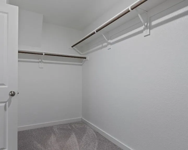 4044 Legend Mdws — Photo 16