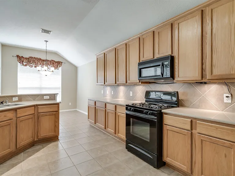 3419 La Fleur Ln — Photo 13