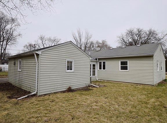 3rd image of 210 Westgate Dr