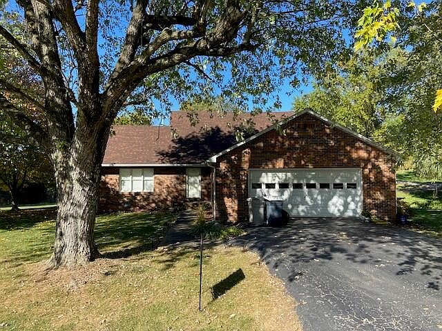 1st image of 1615 Martha Ann Dr