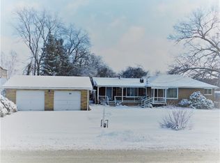 743 Saxonburg Rd, Butler, PA 16002