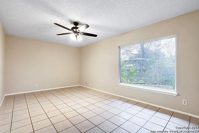8138 Raritan St — Photo 15