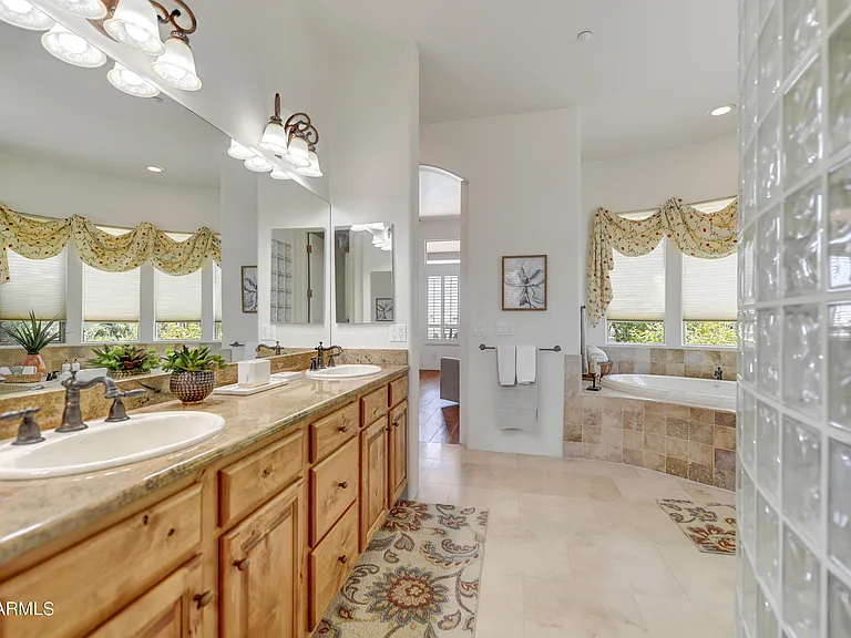 10989 E Taos Dr — Photo 46