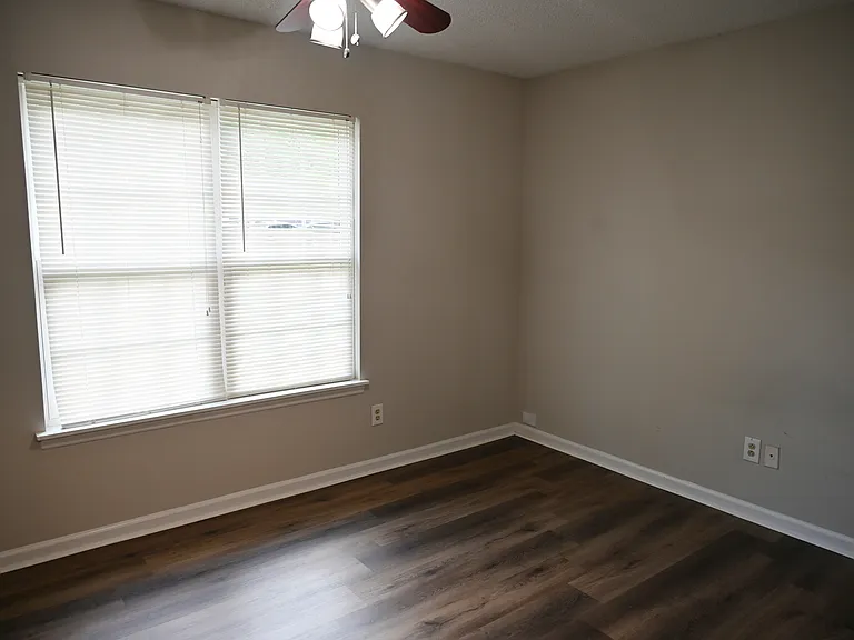 6623 Park Hickory Dr — Photo 12