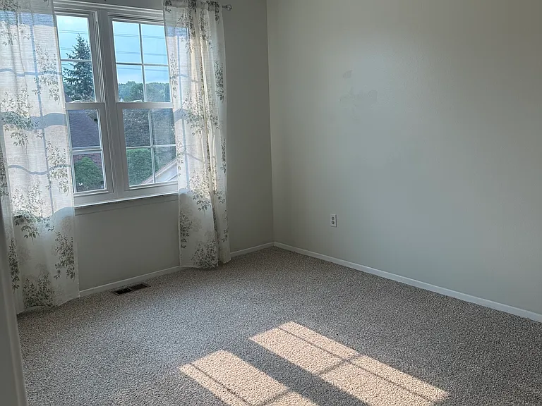 44227 Providence Dr — Photo 14