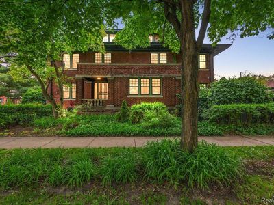 800 Edison St, Detroit, MI, 48202