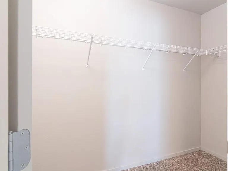 1435 NE 82nd Dr — Photo 11