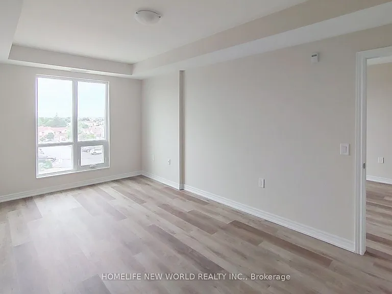 2750 King St E #301 — Photo 11