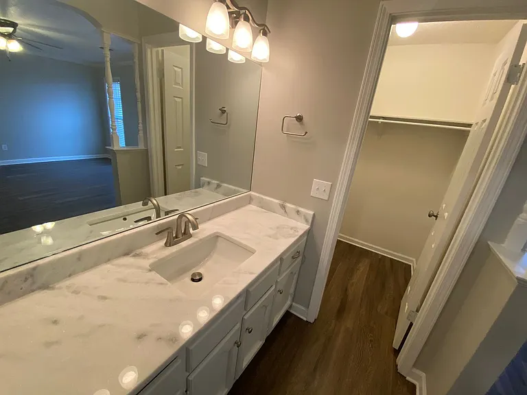 4244 Chesapeake Way — Photo 12