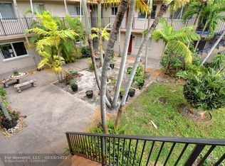 3050 NE 5th Ter APT 8, Fort Lauderdale, FL 33334