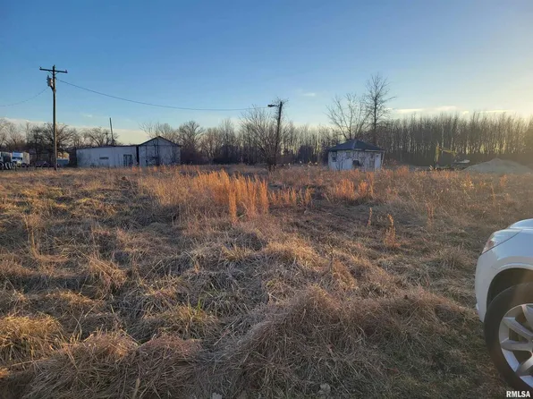 9385 E Bellview Rd, Mount Vernon, IL 62864