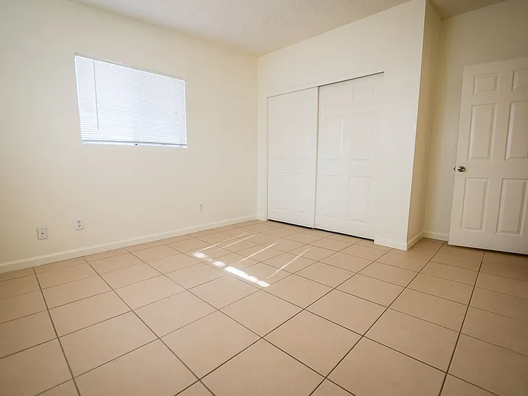 4937 E De Medici Dr — Photo 13