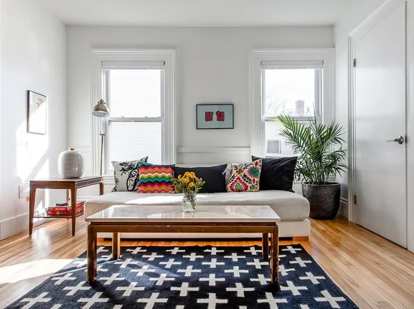 33 Smith St #2, Portland, ME 04101