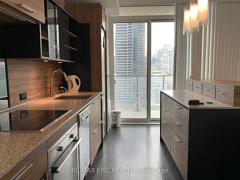 75 Saint Nicholas St #1703 — Photo 12