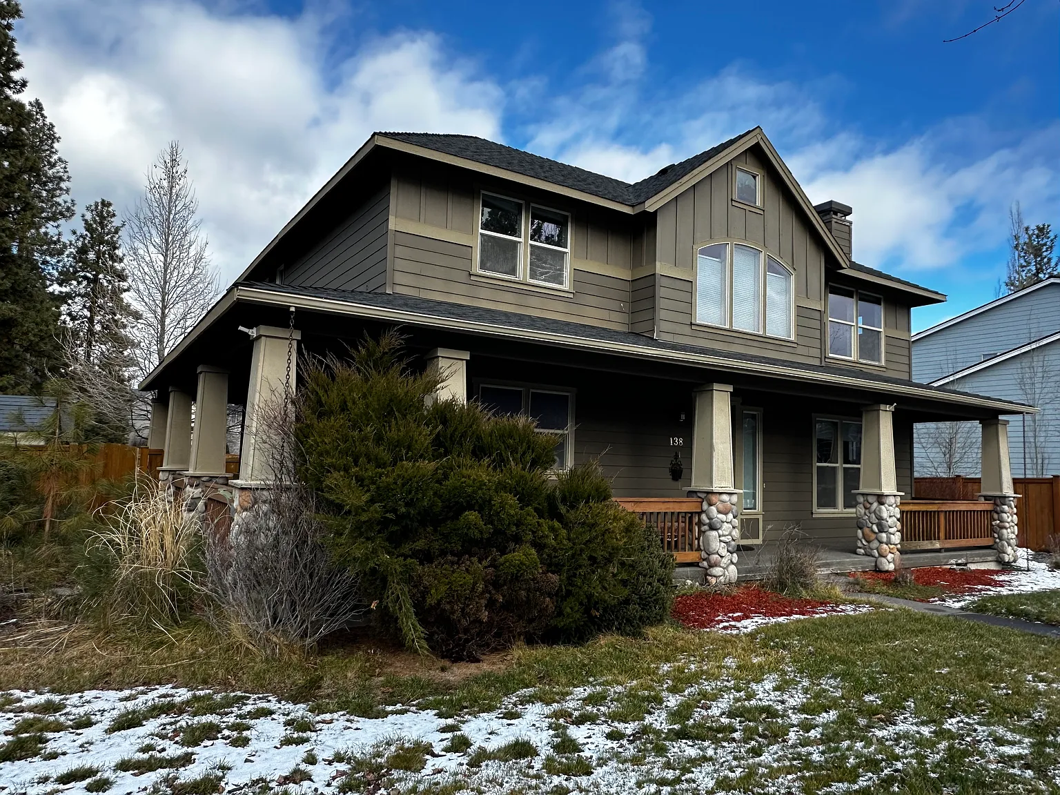 4 bed, 2550 sqft, $4,950 — Photo 3