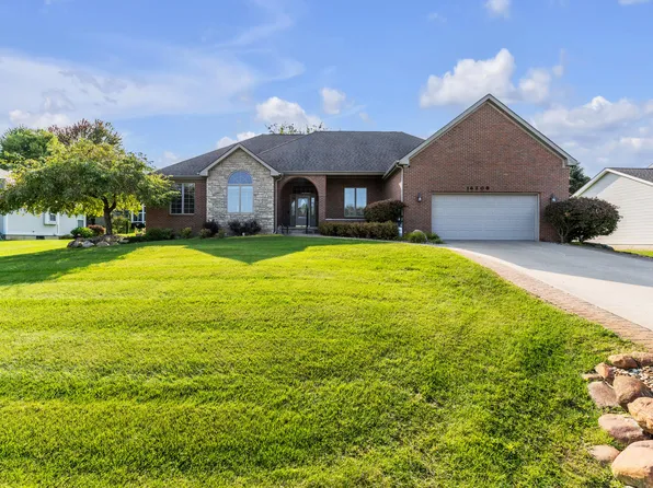 16208 Pine Lake Forest Dr, Linden, MI 48451