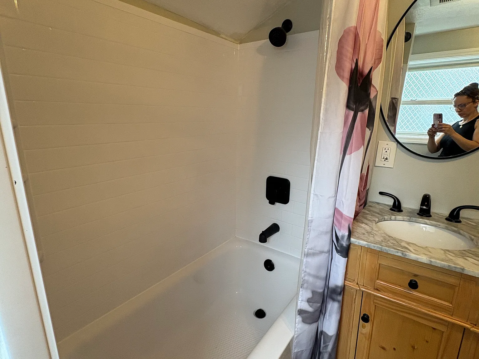 3 bed, 1300 sqft, $2,950 — Photo 4