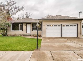 210 W D St, Lebanon, OR 97355