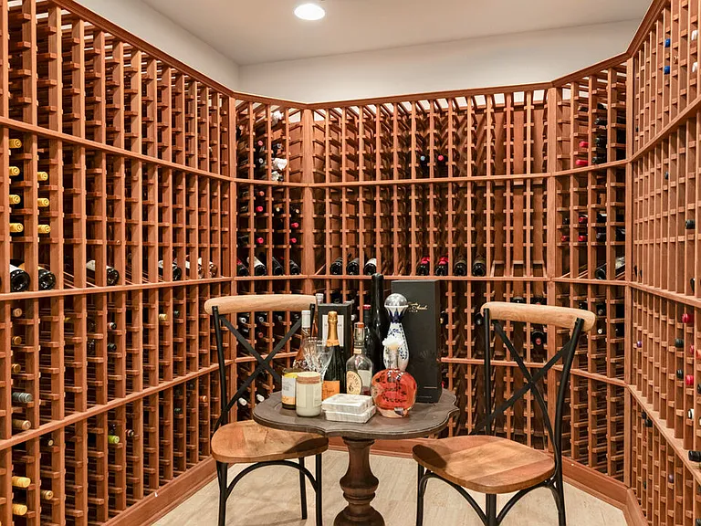 6110 Merritt Dr — Photo 33