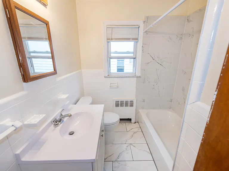 56 McKay Ave — Photo 8