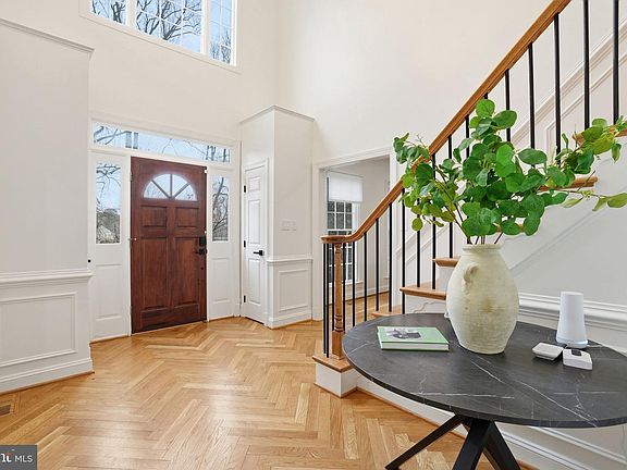 3rd image of 8656 Tuttle Rd