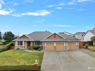 12031 Jacqueline Dr, Burlington, WA 98233