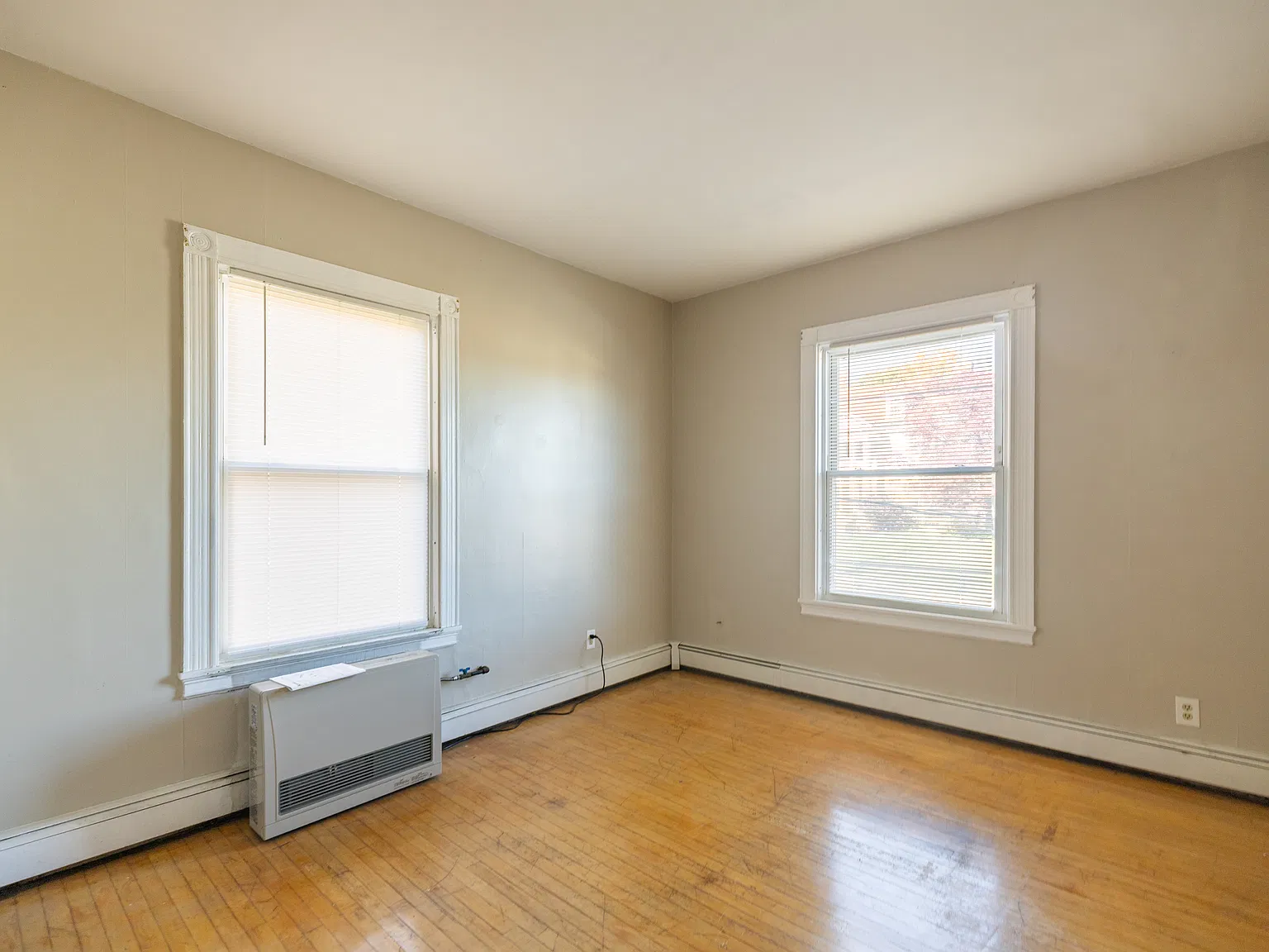 1 bed, $1,050 — Photo 3